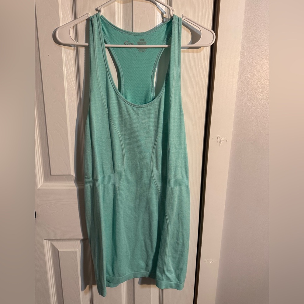 Zyia copper charged tank